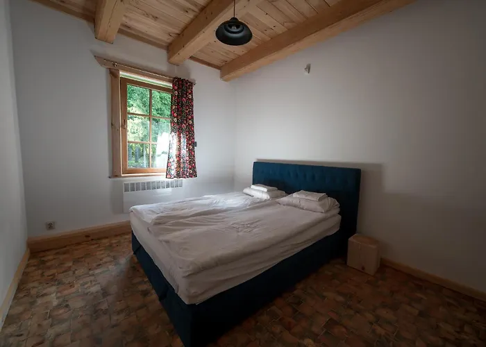 Osada Debno بيت للعطل *